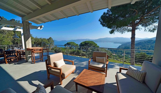 Brand new design villa with sea view