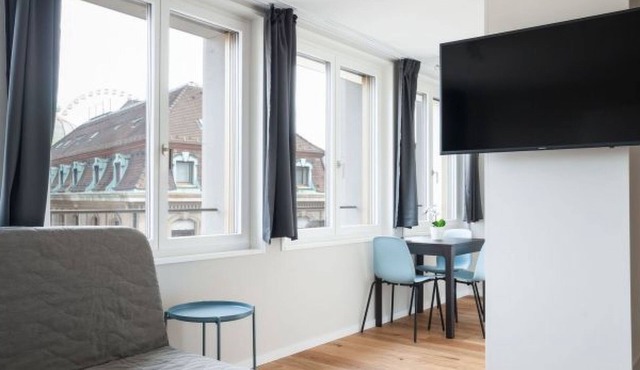 BS Picasso III - Marktplatz HITrental Apartment by Interhome