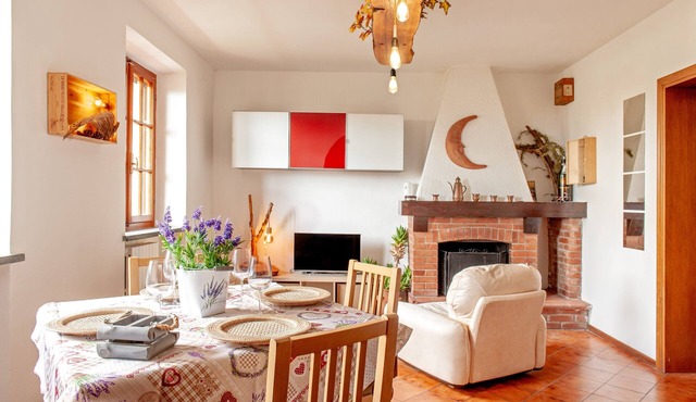 Casa Zito: Mountain View, Private Terrace & Wi-Fi in San Giuliano Asciano Pisa