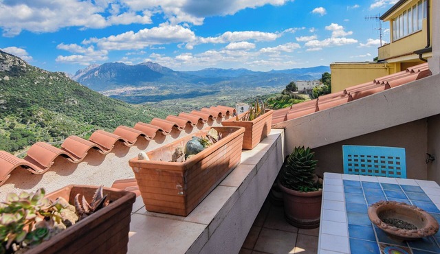 Casa Ortobene - One Bedroom Apartment, Sleeps 2 in Nuoro