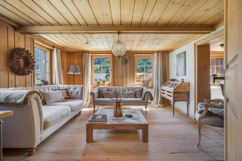 Casa Pasch - Boutique Bed and Breakfast in Cumpadials