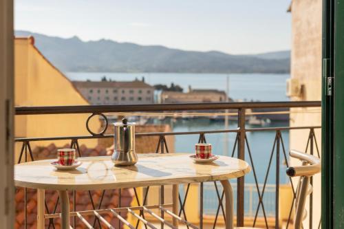 Casa Vista Darsena - HelloElba
