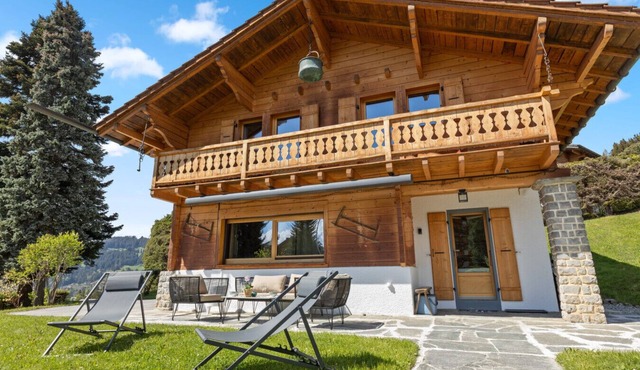Chalet élégant avec jardin et parking