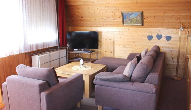 Chalet Iris, (Flumserberg Tannenheim), by Interhome