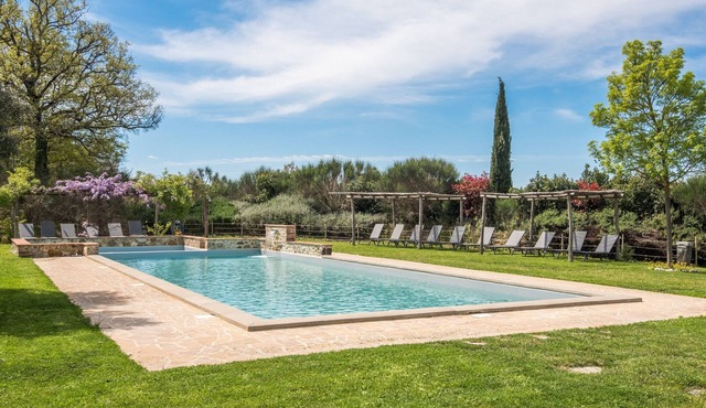 Chalet "Rosmarino" with Pool, Private Terrace & Wi-Fi