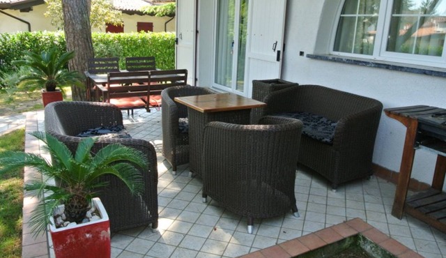 Charming villa with a beautifully equipped patio