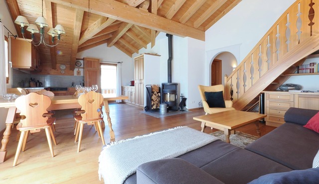 Chesa Trais Fluors - Spacious living in a quiet location Maloja