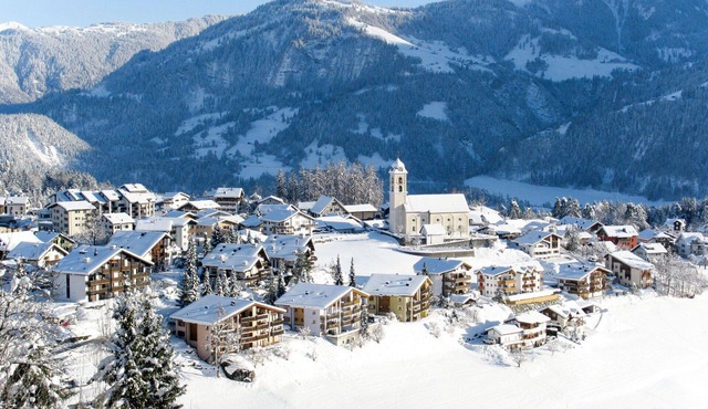 Cosy apartment for 4 people with WIFI, TV, balcony, pets allowed and panoramic view