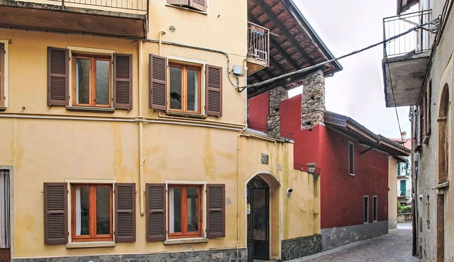 Cosy apartment for 4 people with WIFI and balcony