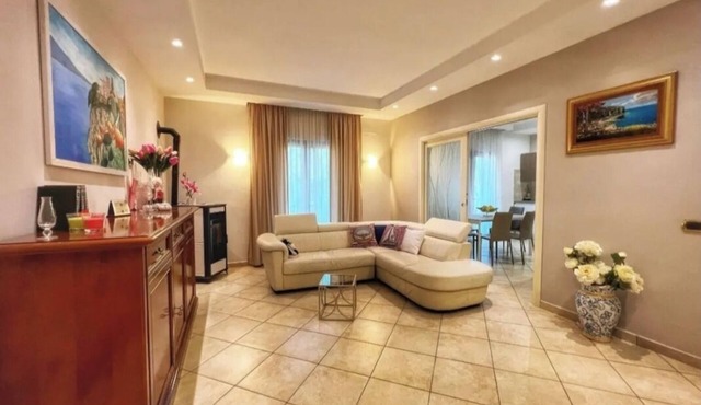 Cozy facility, located in a quiet place a few minutes from the sea