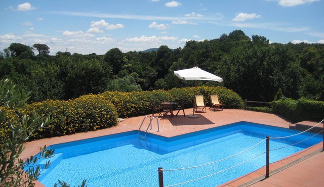 Cozy, Panoramic, Quiet Cottage in Capranica, 1h10 to Rome San Pietro by train