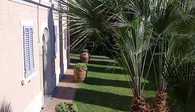DEPENDENCIES OF VILLA GHEZZI - First Floor - Three-room apartment