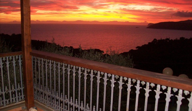 ELBA ISLAND SPLENDID VILLA WITH PANORAMA, TERRACE, WIFI AND AIR CONDITIONING