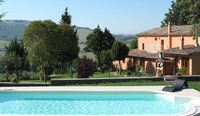 Elegant Tuscan Holiday Home