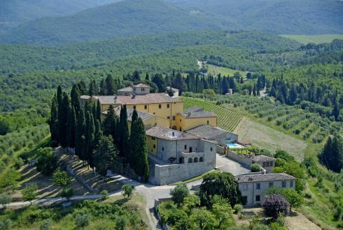 Elegant Villa wing of Castello di Cacchiano by VacaVilla