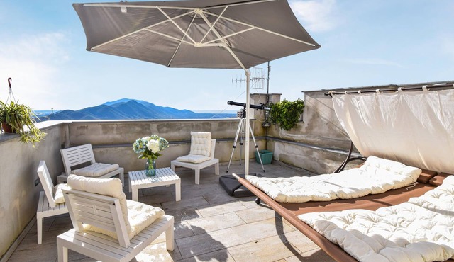 Exceptional and chic vacation apartment on several levels.