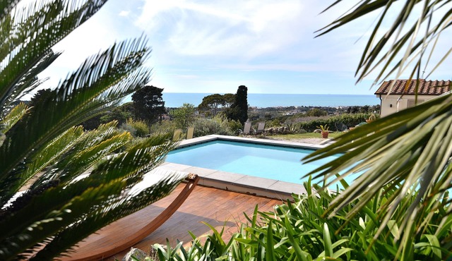 Exclusive villa with private pool, amazing sea view, Wifi, AirConditioning.
