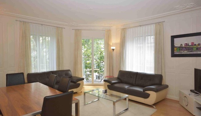 EXECUTIVE 3BR near Opera - PABS 4
