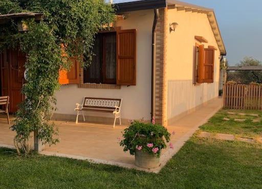Graziosa casa in campagna in Ripalta