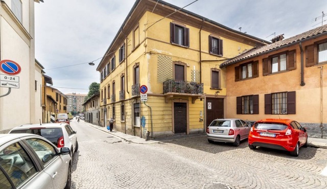 GuestHost - APT comfortable, 1km from M3 Affori and Ferrovia!