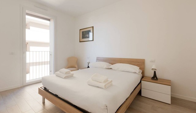 GuestHost - Bright Apartment Affori, Milan