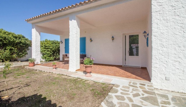 GuestHost Peaceful stay in Berchiddeddu W/garden