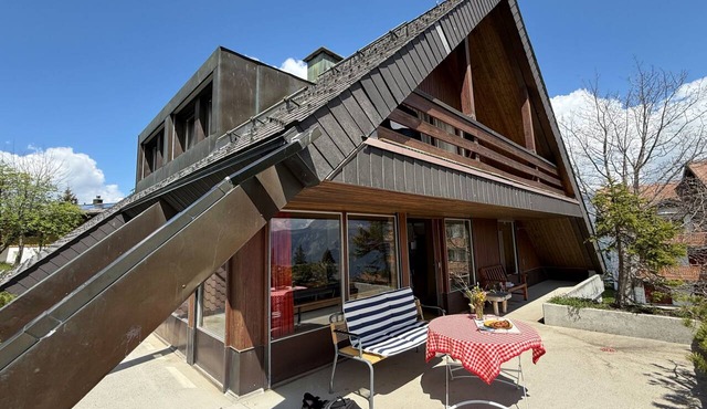 Haus DOMO, (Flumserberg Tannenboden), by Interhome