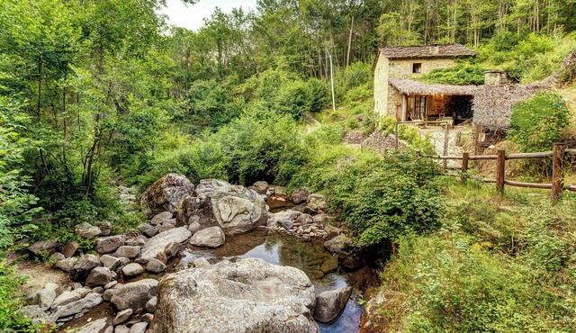 Historic mill with view in the heart of Tuscany