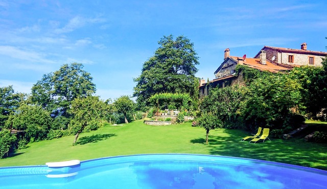 holiday home - 4 bedrooms, 3 bathrooms, kitchen in the middle of Tuscan mountain