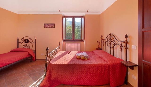 Holiday Home 'Camera Limone Con Vista Mare' with Sea View, Wi-Fi and Air Conditioning