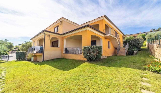 Holiday apartment mit Terrasse