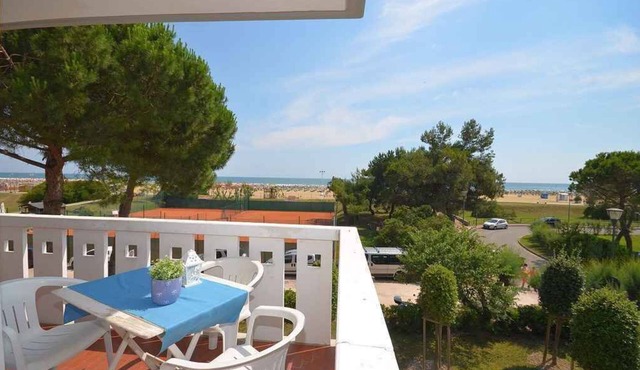 Holiday apartment with air conditioning and balcony