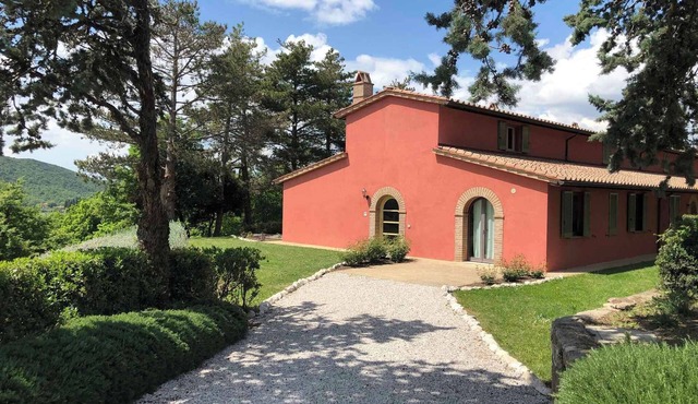 Holiday apartment with terrace, air conditioning and internet