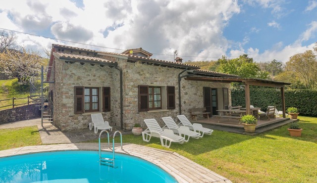 Holiday Home "Stupendo Rustico in Pietra" with Pool & Wi-Fi