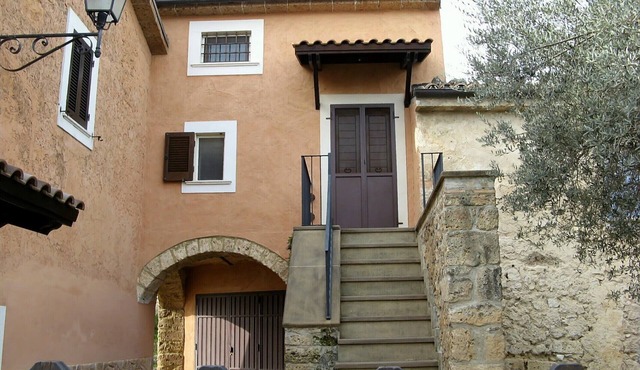 Holiday home in Abruzzo. Studio with garden in a small panoramic village