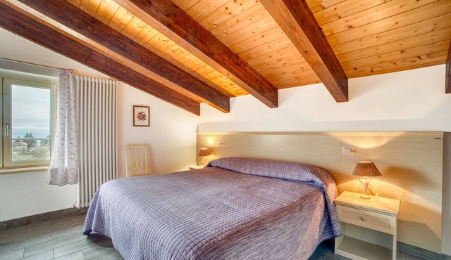 Holiday Home "Le More - Casa Zoe" with Shared Garden and Wi-Fi