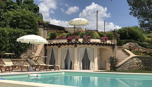 HOLIDAY HOUSE L'USIGNOLO