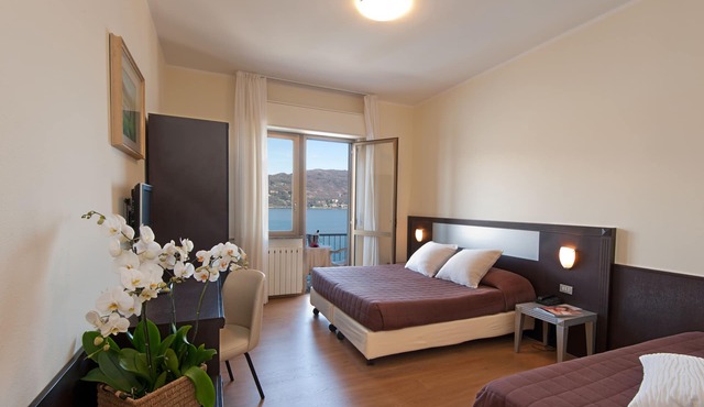 Hotel Carillon