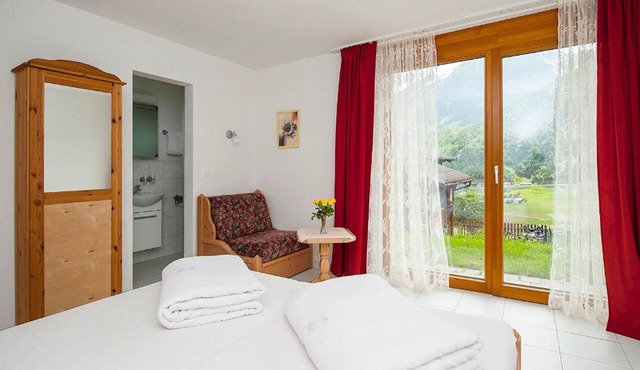 Hotel Cuntera