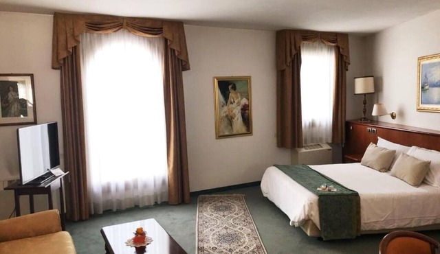 Hotel In Sylvis