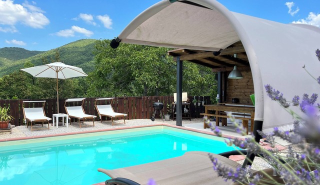 House with private pool for exclusive use among forests and hills, 8 km from Spoleto