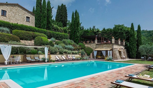 Il Borgo 16, Emma Villas