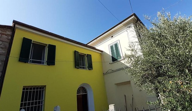 La casa gialla del Ristoro Agricolo Vecchiano
