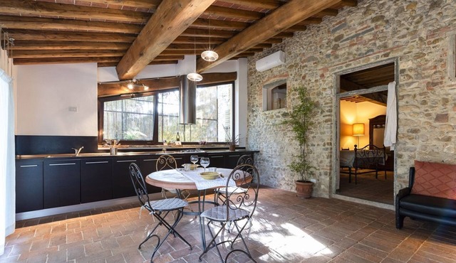 LA LOGGIA - country home with garden in the heart of Chianti - 4 persons