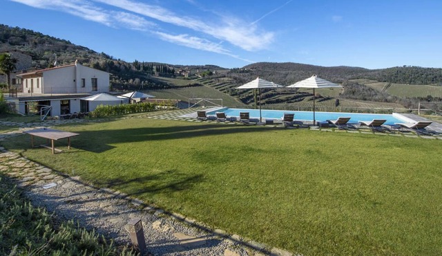 Large Countryside Estate in Tuscany
