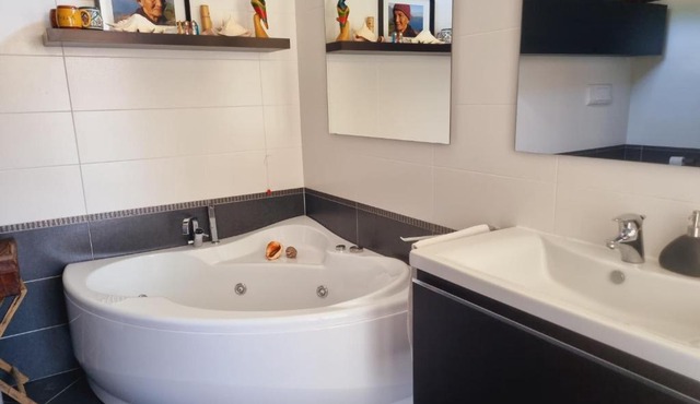 Le Carillon - Jacuzzi Suite con Self Check-in in Sorisole