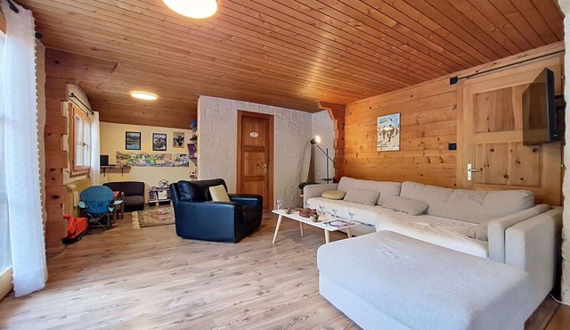 Lovely apartment for 8 guests with WIFI, TV, balcony, pets allowed and panoramic view