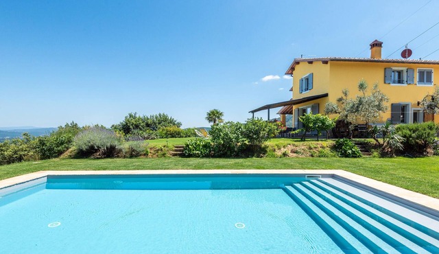 Lovely home in Montevarchi AR