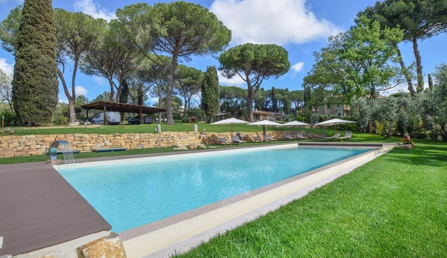 Lovely home in Magliano in Toscana