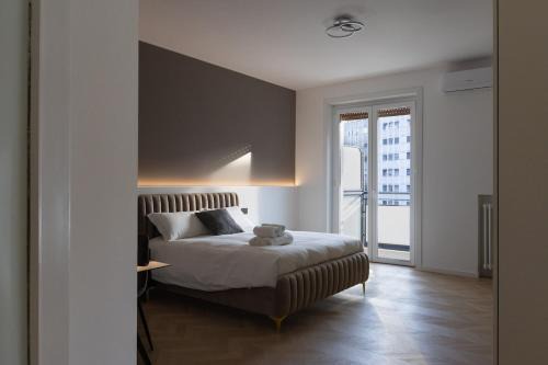 M11 Isola Apt, M3 Duomo Centrale Trilocale con due bagni, Wifi e AC